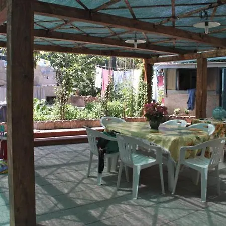 Bed & Breakfast Carugio Del *